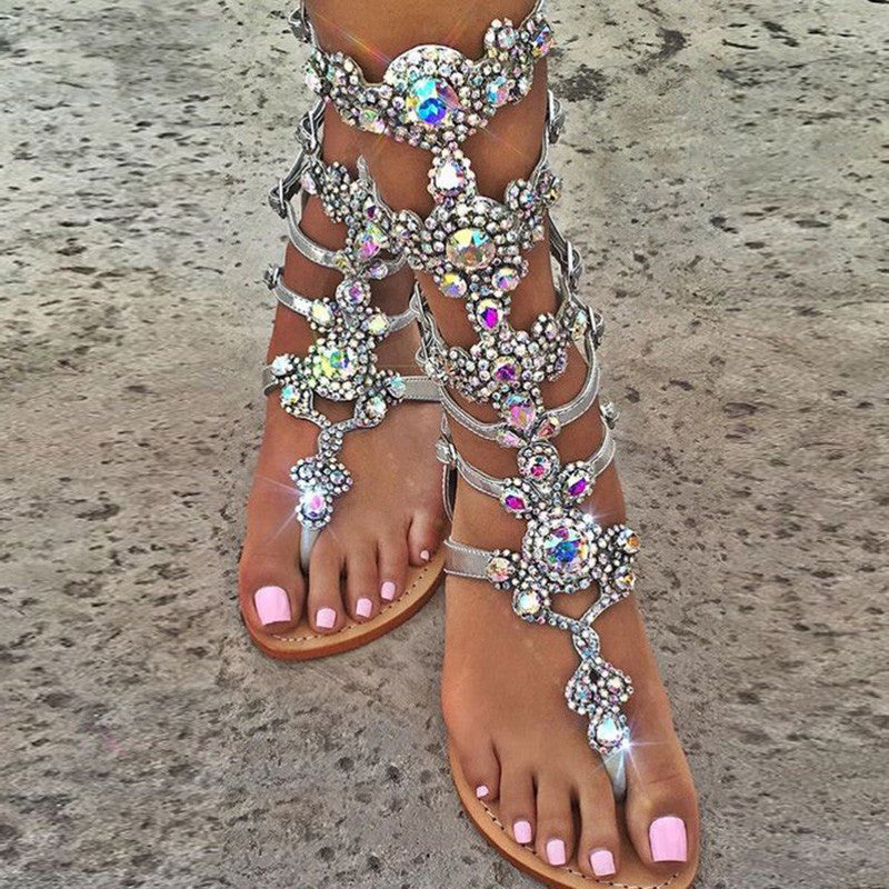 Feminina Sandals with rhinestones
